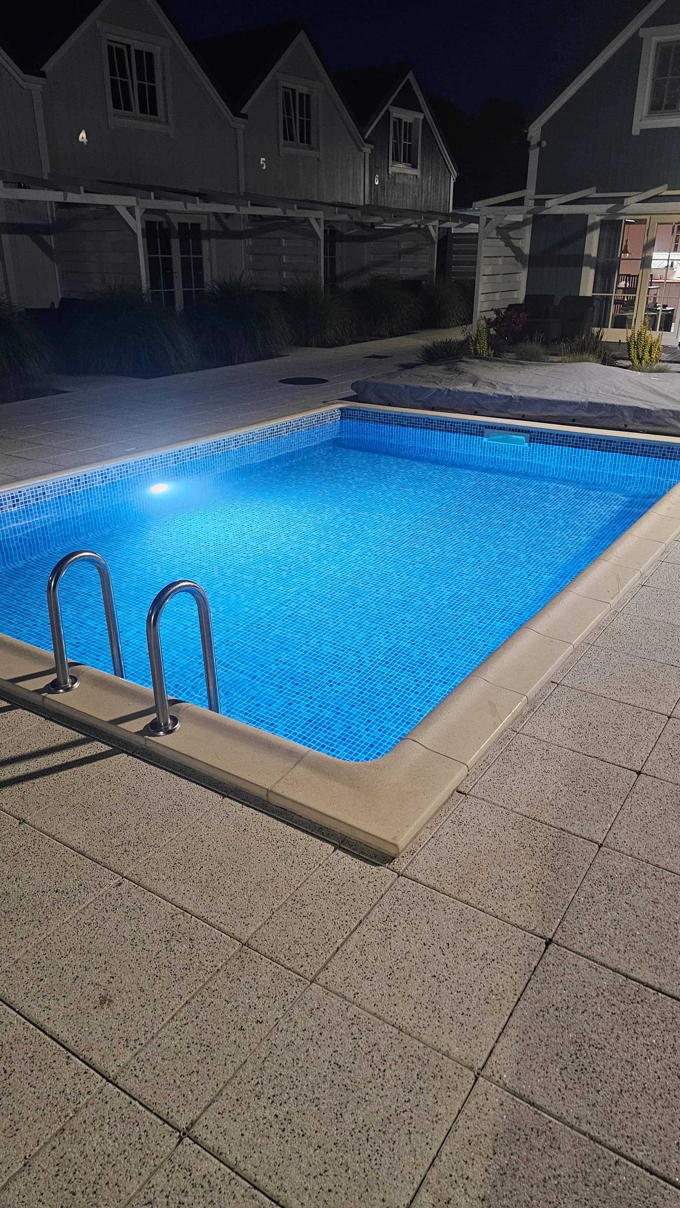 Basen skimmerowy przy Mamamia Resort, Łukęcin — realizacja JML-SPA, zdjęcie 15